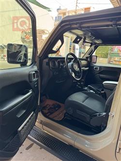 جيب جلاديتور